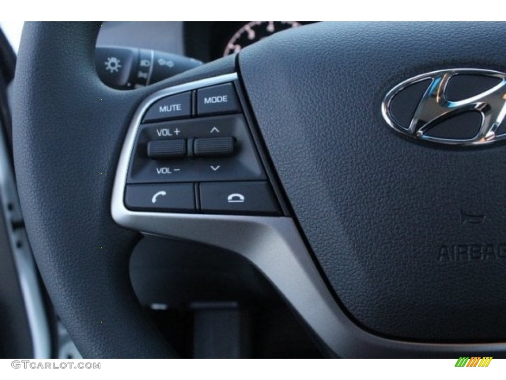 2018 Hyundai Accent SE Controls Photo #124706539