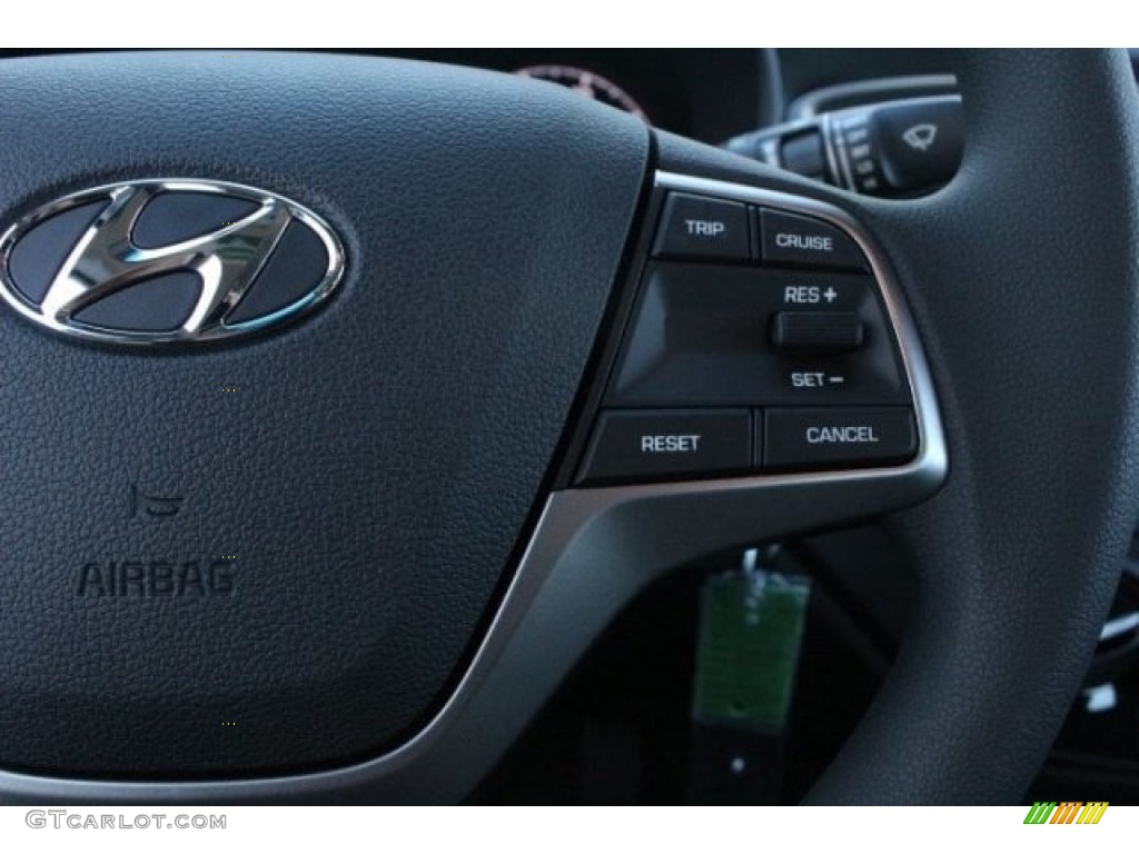 2018 Hyundai Accent SE Controls Photo #124706554