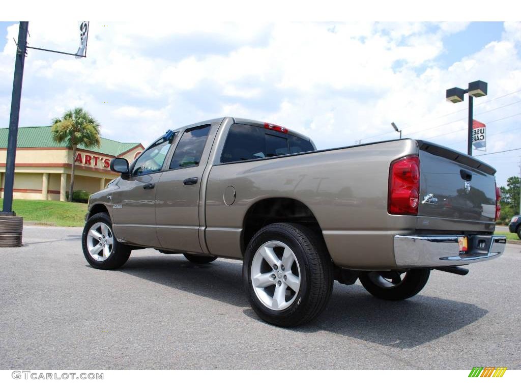 2008 Ram 1500 Big Horn Edition Quad Cab - Light Khaki Metallic / Khaki photo #2