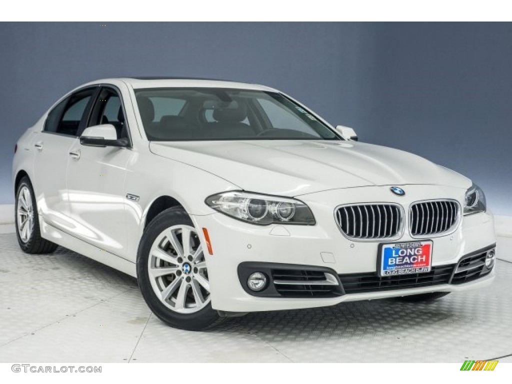 2015 5 Series 528i Sedan - Mineral White Metallic / Black photo #12