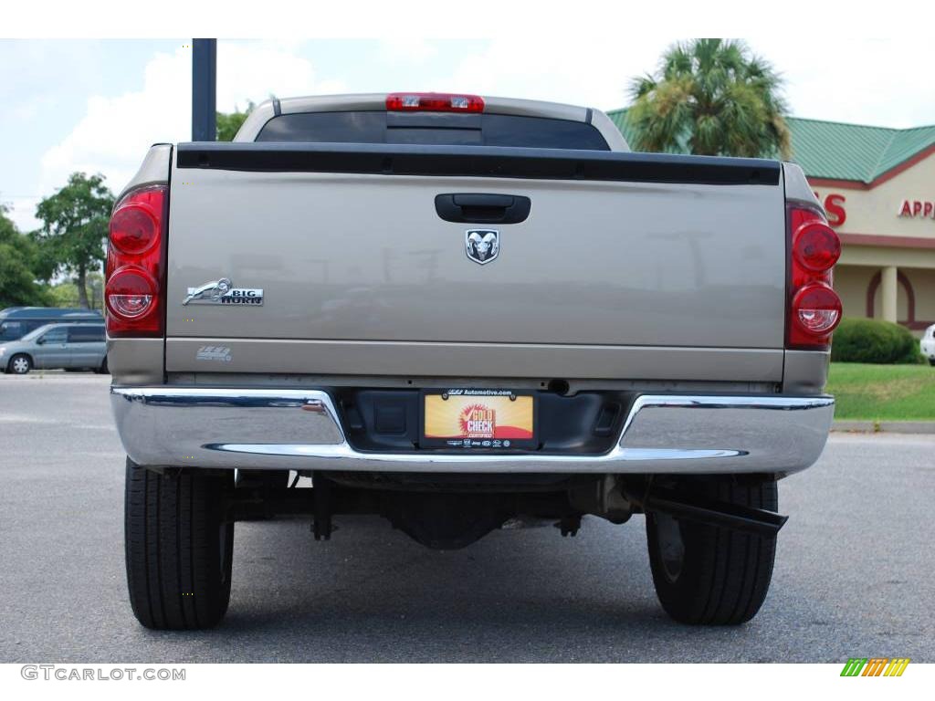 2008 Ram 1500 Big Horn Edition Quad Cab - Light Khaki Metallic / Khaki photo #5