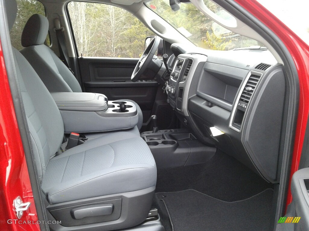 2018 2500 Tradesman Crew Cab 4x4 - Flame Red / Black/Diesel Gray photo #14