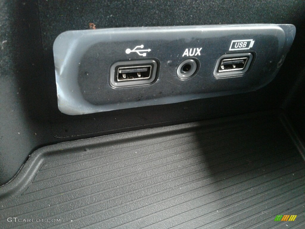 2018 2500 Tradesman Crew Cab 4x4 - Flame Red / Black/Diesel Gray photo #23