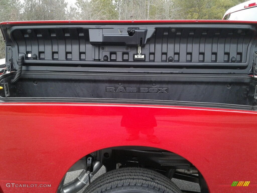 2018 2500 Tradesman Crew Cab 4x4 - Flame Red / Black/Diesel Gray photo #26