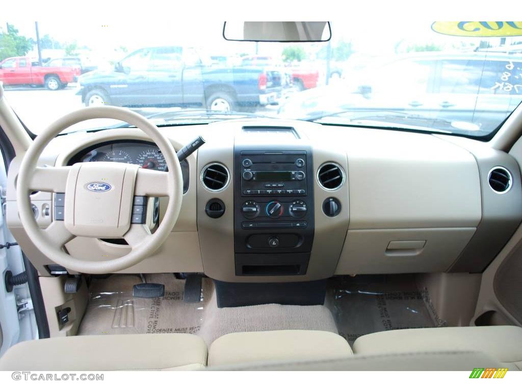 2005 F150 XLT SuperCrew - Oxford White / Tan photo #12