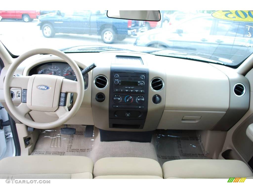 2005 F150 XLT SuperCrew - Oxford White / Tan photo #13