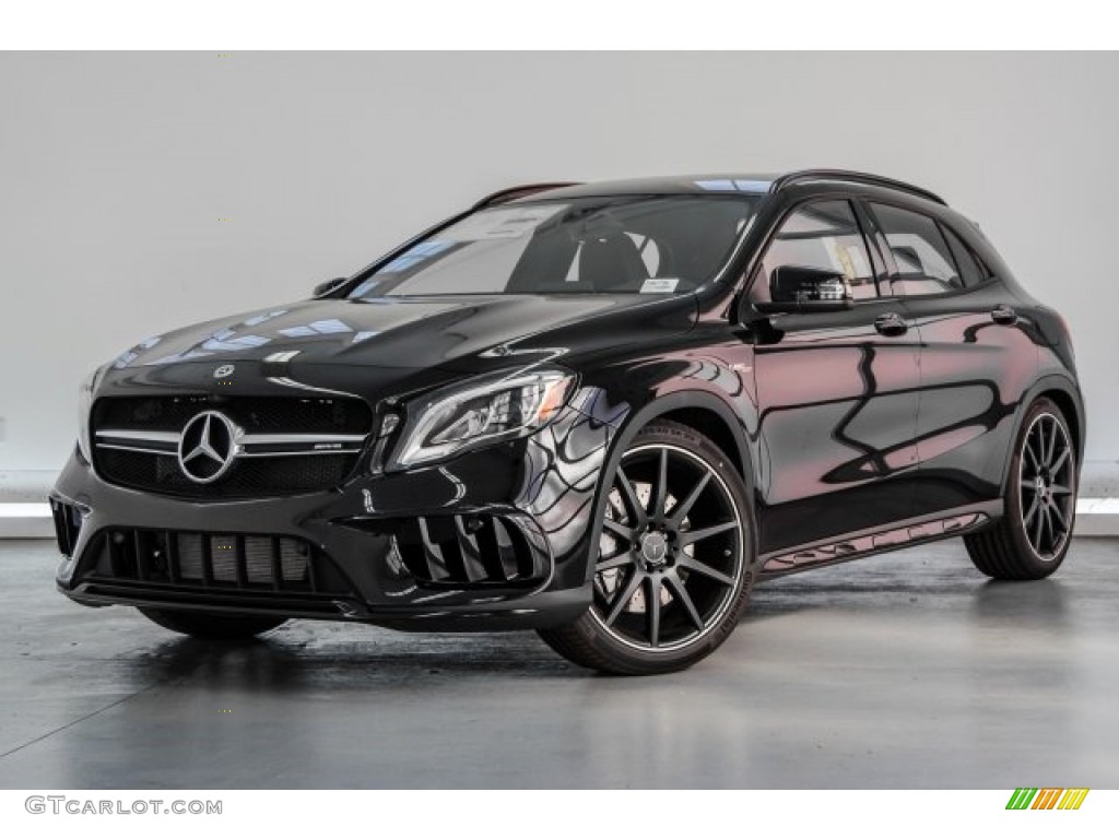 2018 GLA AMG 45 4Matic - Cosmos Black Metallic / Black photo #21