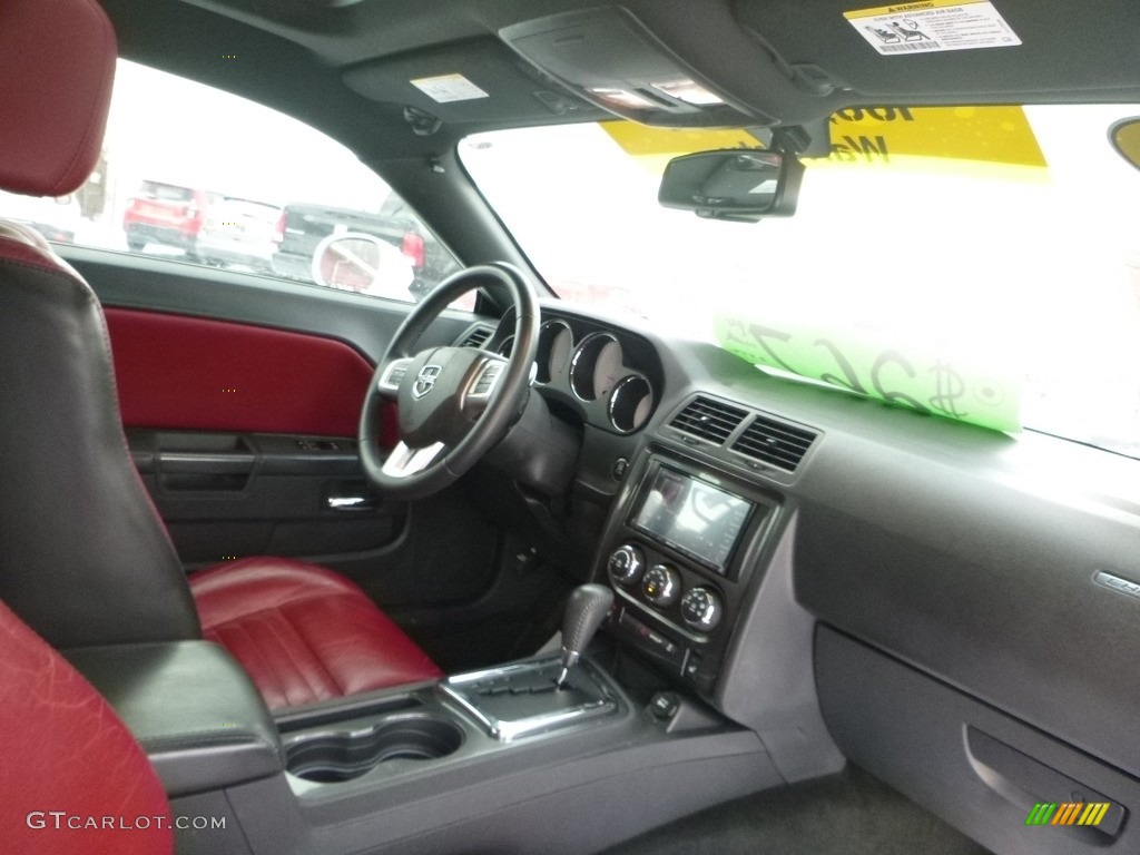2012 Challenger SXT - Bright White / Dark Slate Gray/Radar Red photo #11