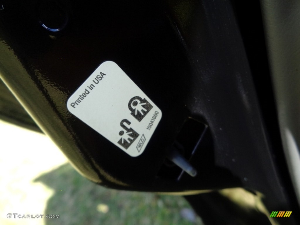 2004 Grand Am SE Sedan - Black / Dark Pewter photo #58