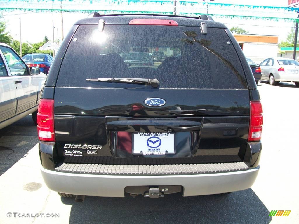 2002 Explorer XLT 4x4 - Black Clearcoat / Medium Parchment photo #3