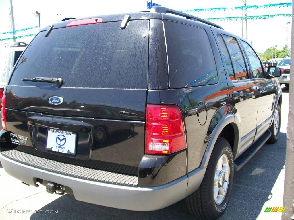 2002 Explorer XLT 4x4 - Black Clearcoat / Medium Parchment photo #5