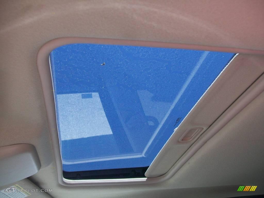 2002 Explorer XLT 4x4 - Black Clearcoat / Medium Parchment photo #10