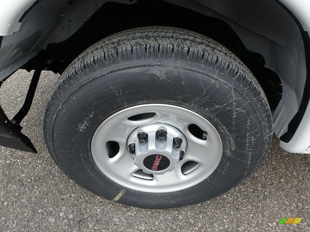 2018 GMC Savana Van 2500 Cargo Wheel Photos