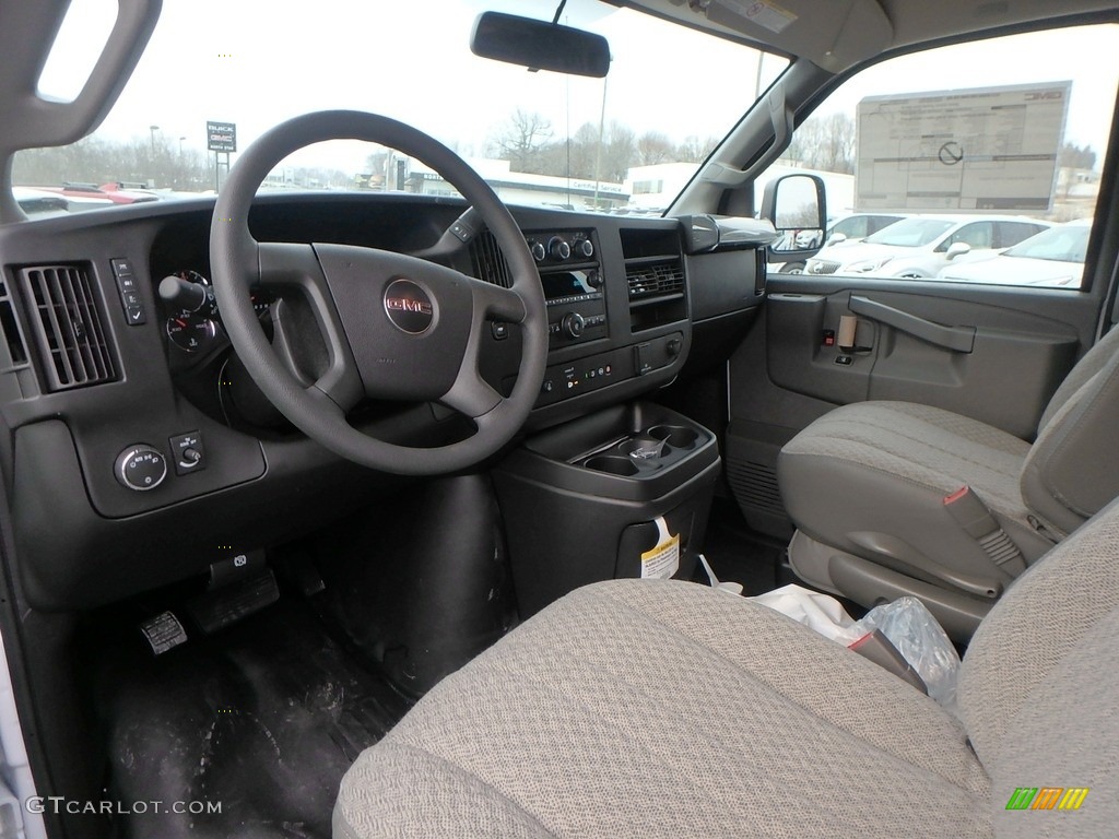 Medium Pewter Interior 2018 GMC Savana Van 2500 Cargo Photo #124730782