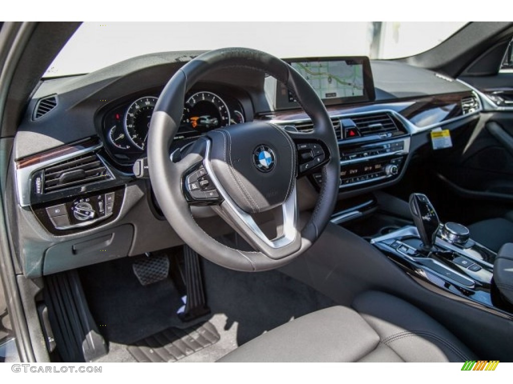 2018 5 Series 530i Sedan - Dark Graphite Metallic / Black photo #5