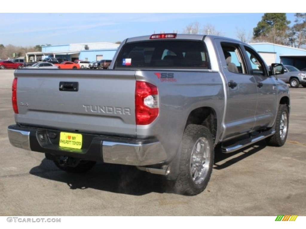 2018 Tundra SR5 CrewMax 4x4 - Silver Sky Metallic / Graphite photo #8