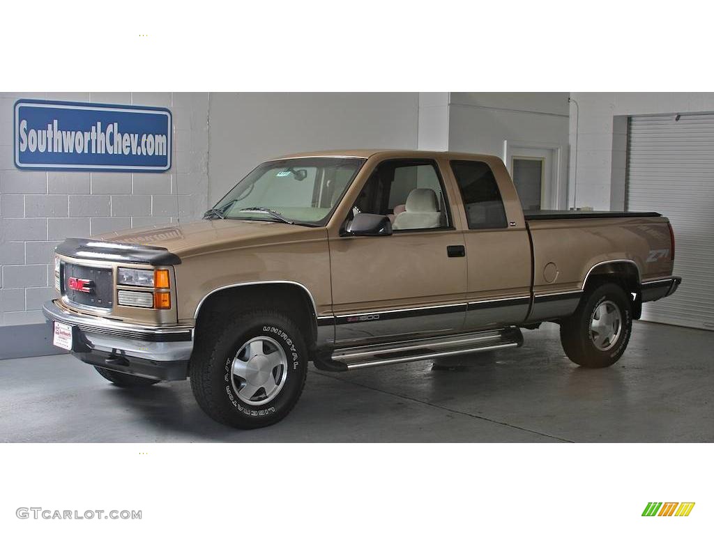 Topaz Gold Metallic GMC Sierra 1500