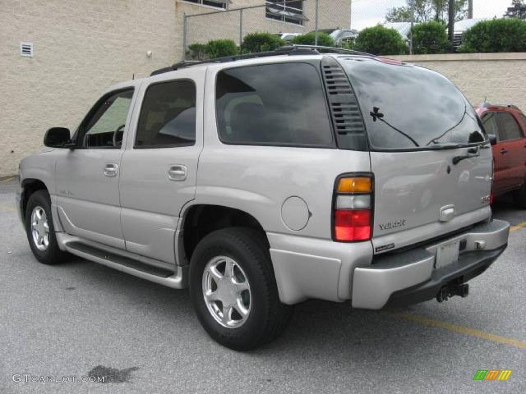 2004 Yukon Denali AWD - Silver Birch Metallic / Stone Gray photo #5