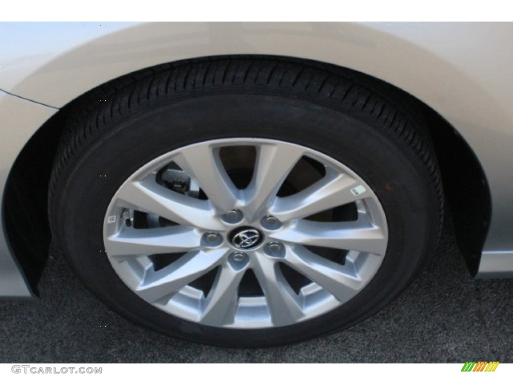 2018 Camry LE - Celestial Silver Metallic / Ash photo #4