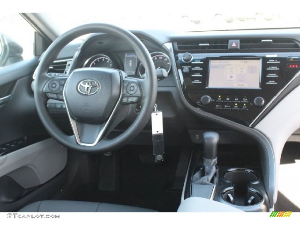 2018 Camry LE - Celestial Silver Metallic / Ash photo #21
