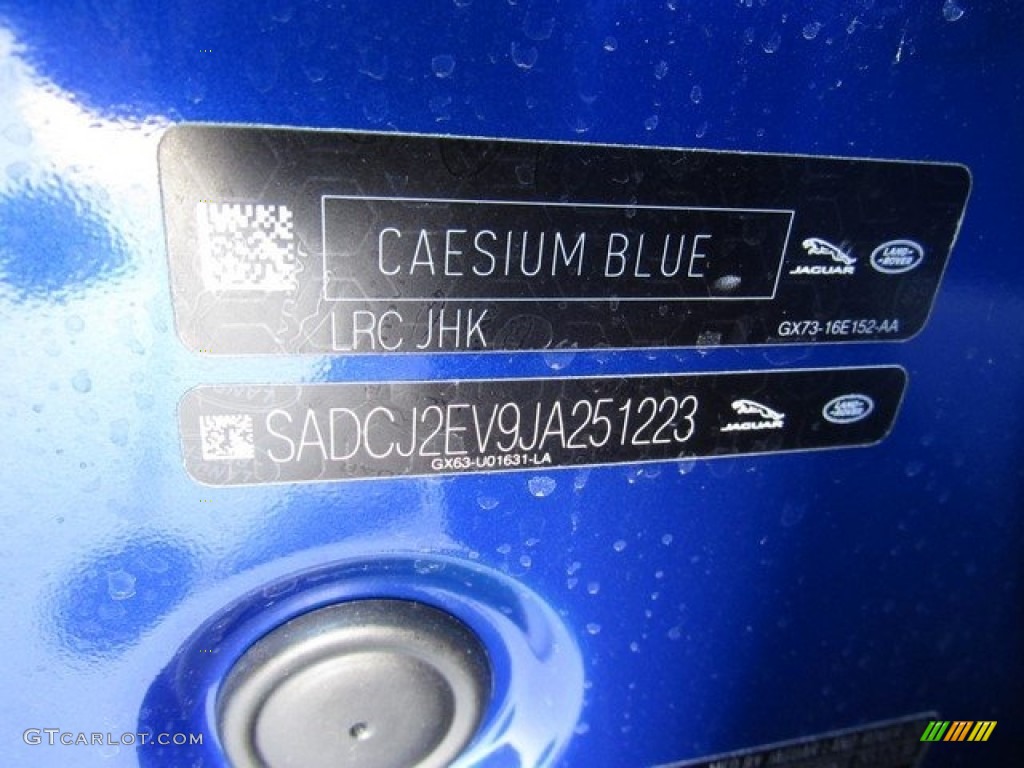 2018 F-PACE 35t AWD Premium - Caesium Blue Metallic / Ebony photo #25