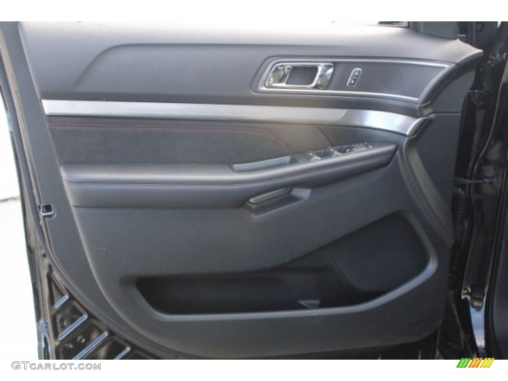 2018 Explorer XLT - Shadow Black / Ebony Black photo #11