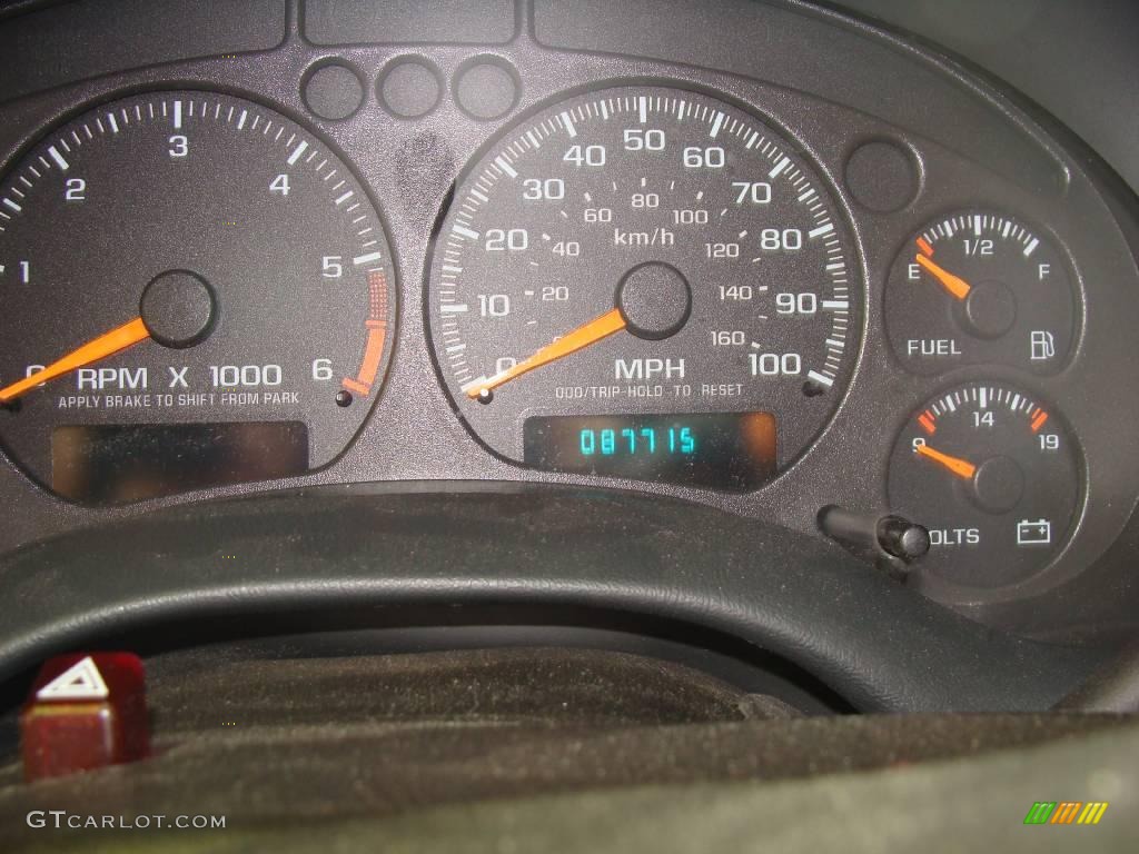 2002 Sonoma SLS Crew Cab 4x4 - Flame Yellow / Graphite photo #15