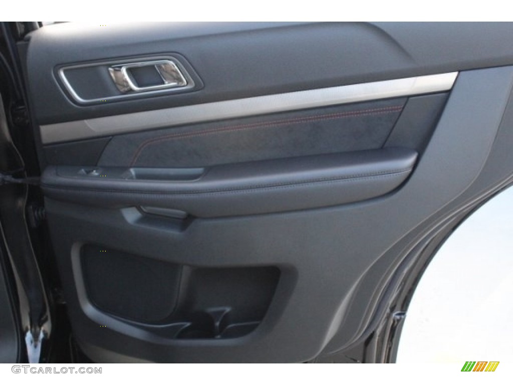 2018 Explorer XLT - Shadow Black / Ebony Black photo #25