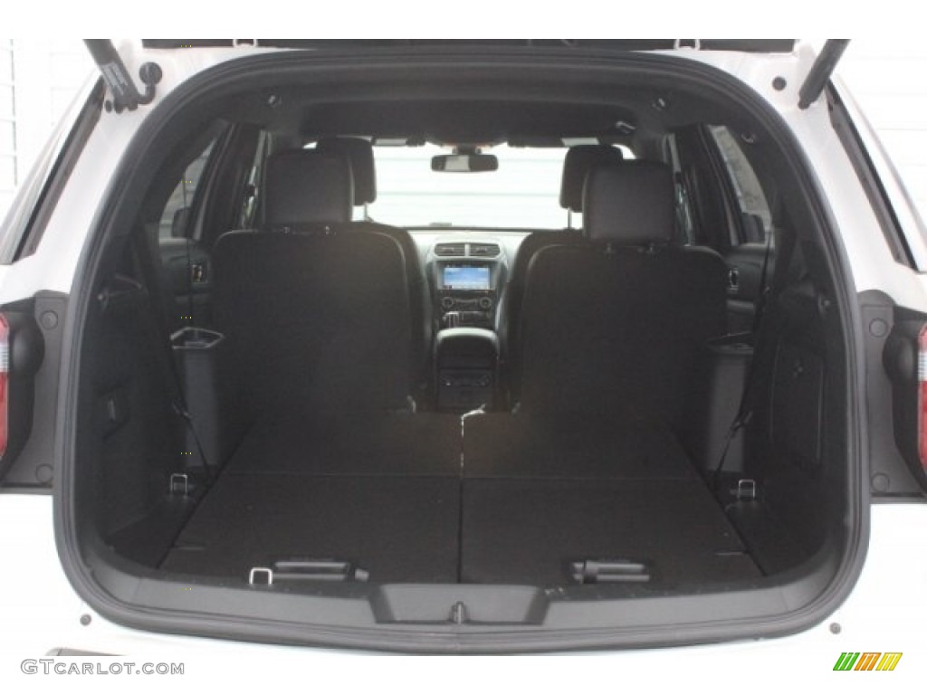 2018 Explorer XLT - White Platinum / Ebony Black photo #29