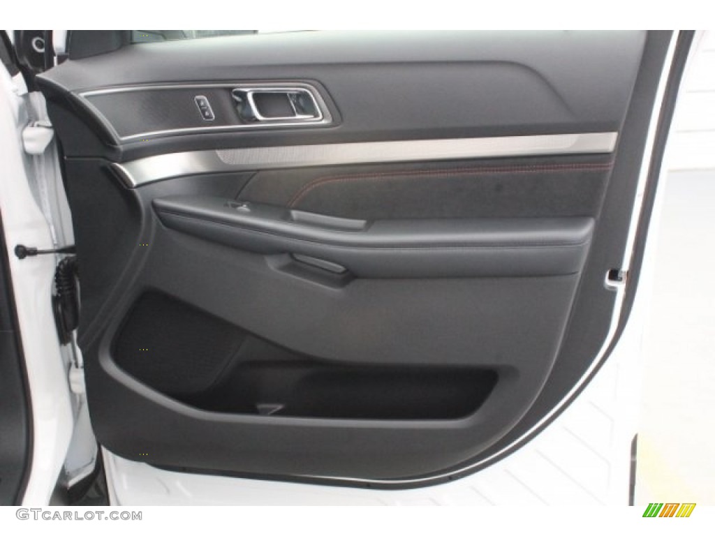 2018 Explorer XLT - White Platinum / Ebony Black photo #33