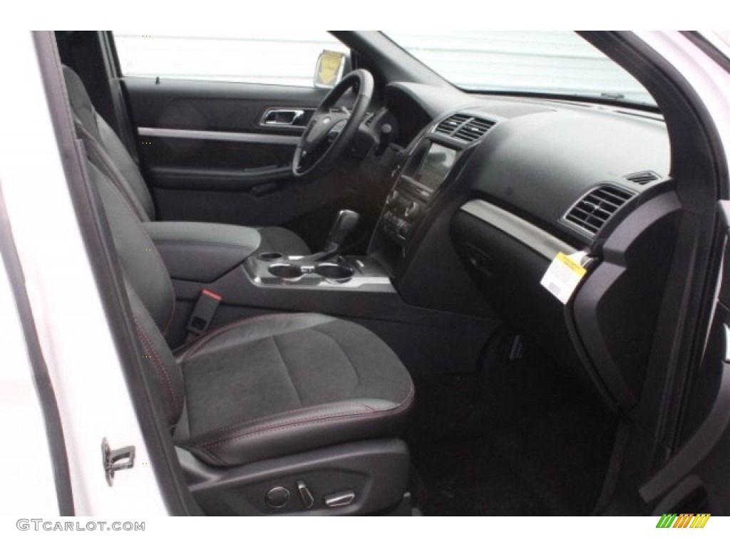 2018 Explorer XLT - White Platinum / Ebony Black photo #35