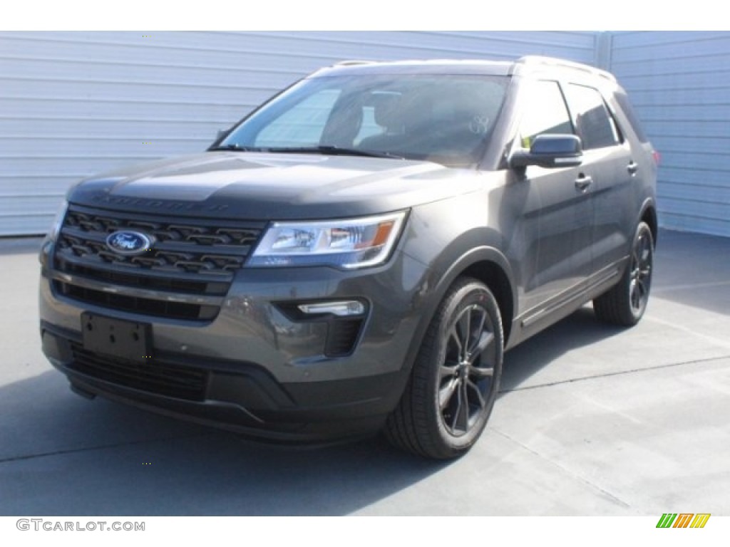 2018 Explorer XLT - Magnetic Metallic / Ebony Black photo #3