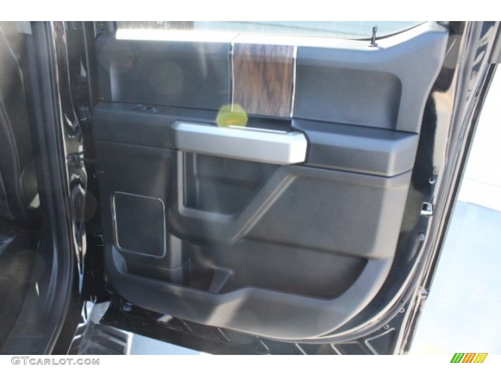 2018 F150 Lariat SuperCrew 4x4 - Shadow Black / Black photo #32