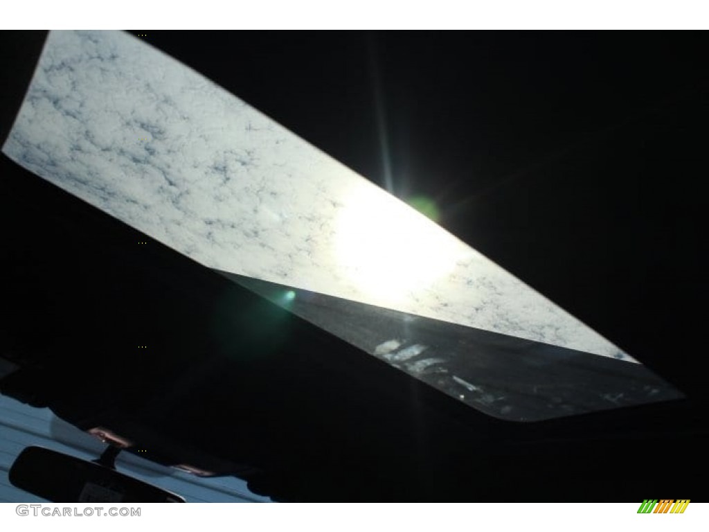 2018 Explorer XLT - Magnetic Metallic / Ebony Black photo #30