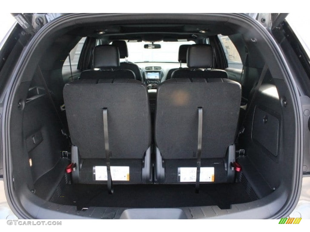 2018 Explorer XLT - Magnetic Metallic / Ebony Black photo #31