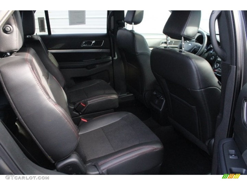 2018 Explorer XLT - Magnetic Metallic / Ebony Black photo #34