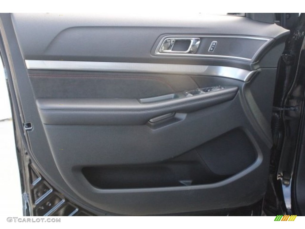 2018 Explorer XLT - Shadow Black / Ebony Black photo #11