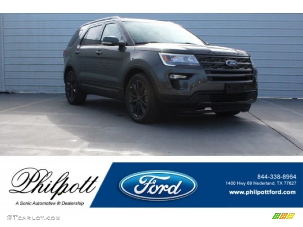2018 Explorer XLT - Magnetic Metallic / Ebony Black photo #1