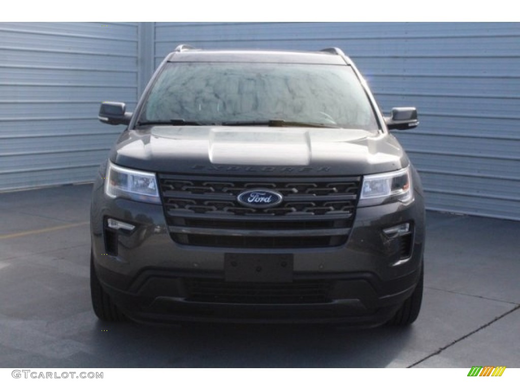 2018 Explorer XLT - Magnetic Metallic / Ebony Black photo #2