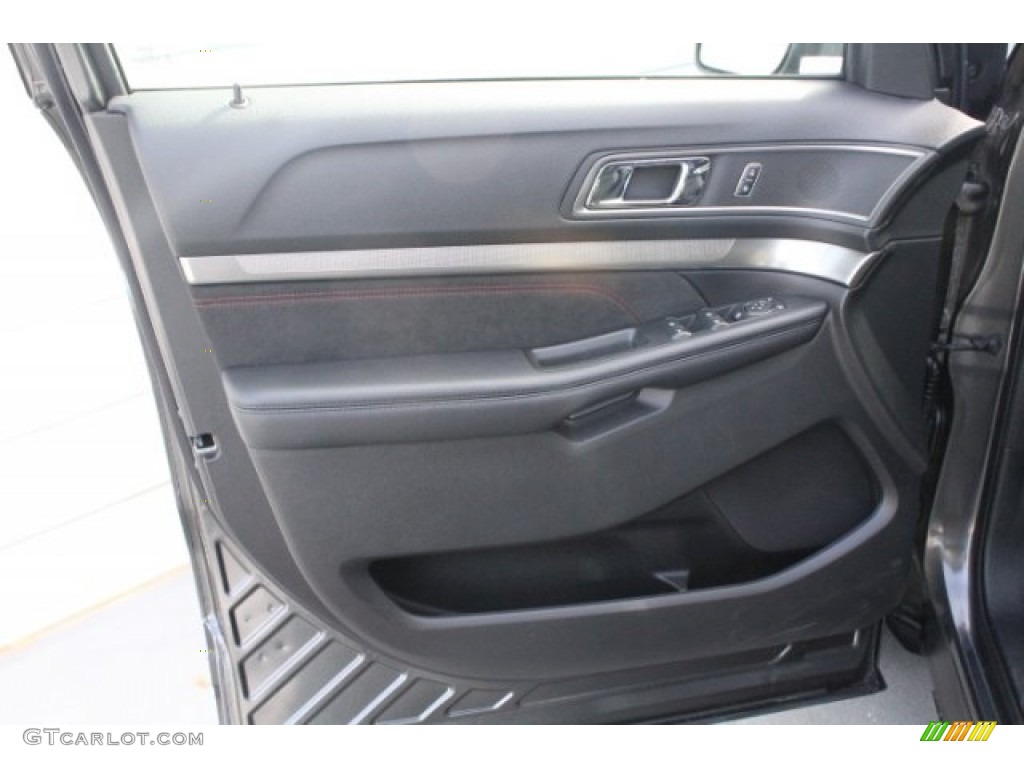 2018 Explorer XLT - Magnetic Metallic / Ebony Black photo #12