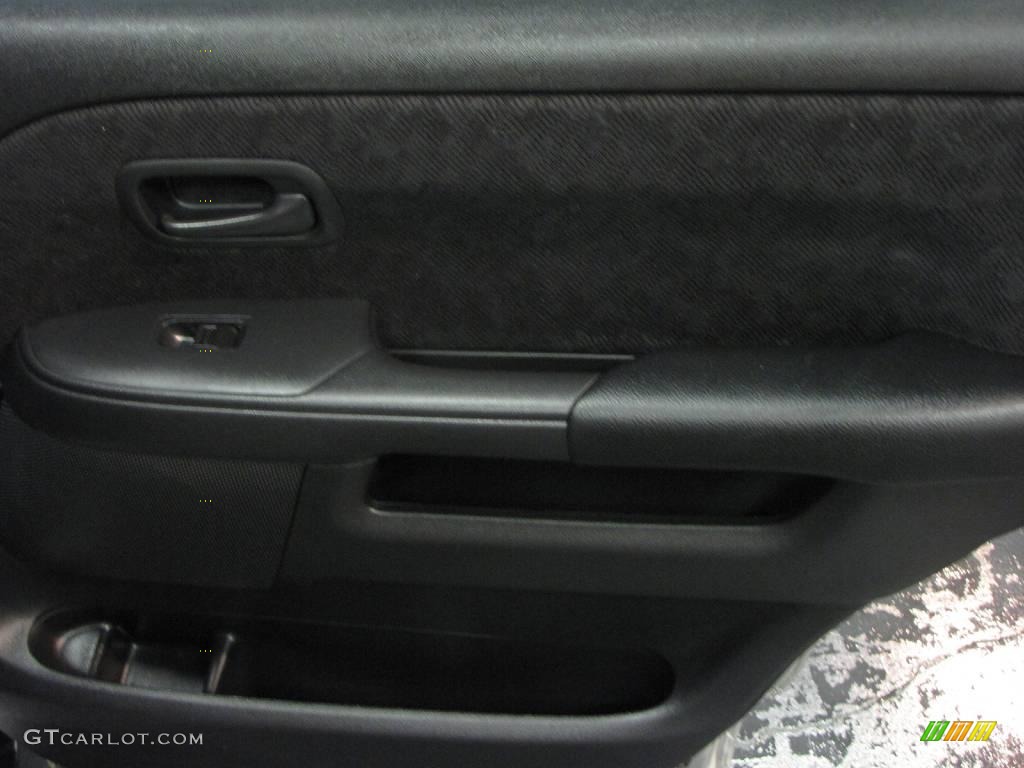 2005 CR-V LX 4WD - Satin Silver Metallic / Black photo #12