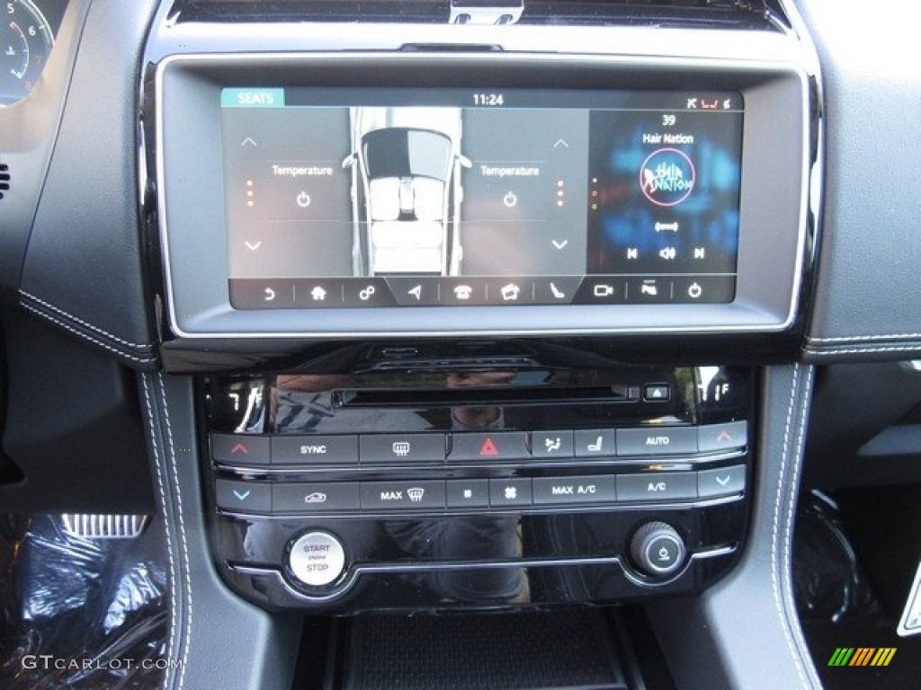 2018 Jaguar F-PACE 30t AWD R-Sport Controls Photo #124775502