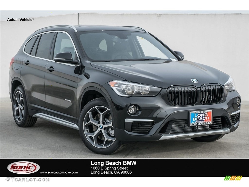 2018 X1 xDrive28i - Black Sapphire Metallic / Black photo #1