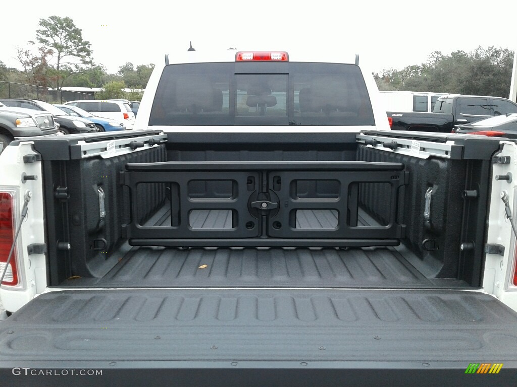 2018 1500 Laramie Longhorn Crew Cab 4x4 - Pearl White / Canyon Brown/Light Frost Beige photo #21