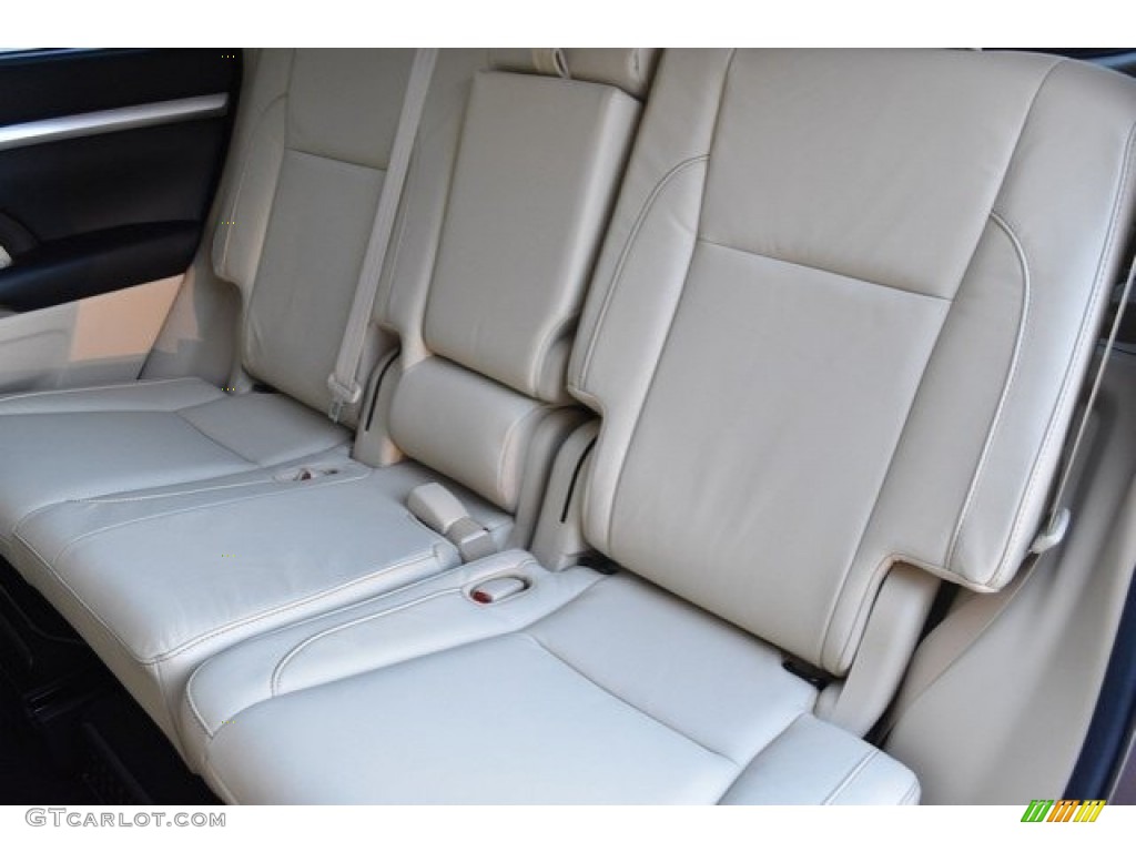 Almond Interior 2018 Toyota Highlander Hybrid XLE AWD Photo #124778501