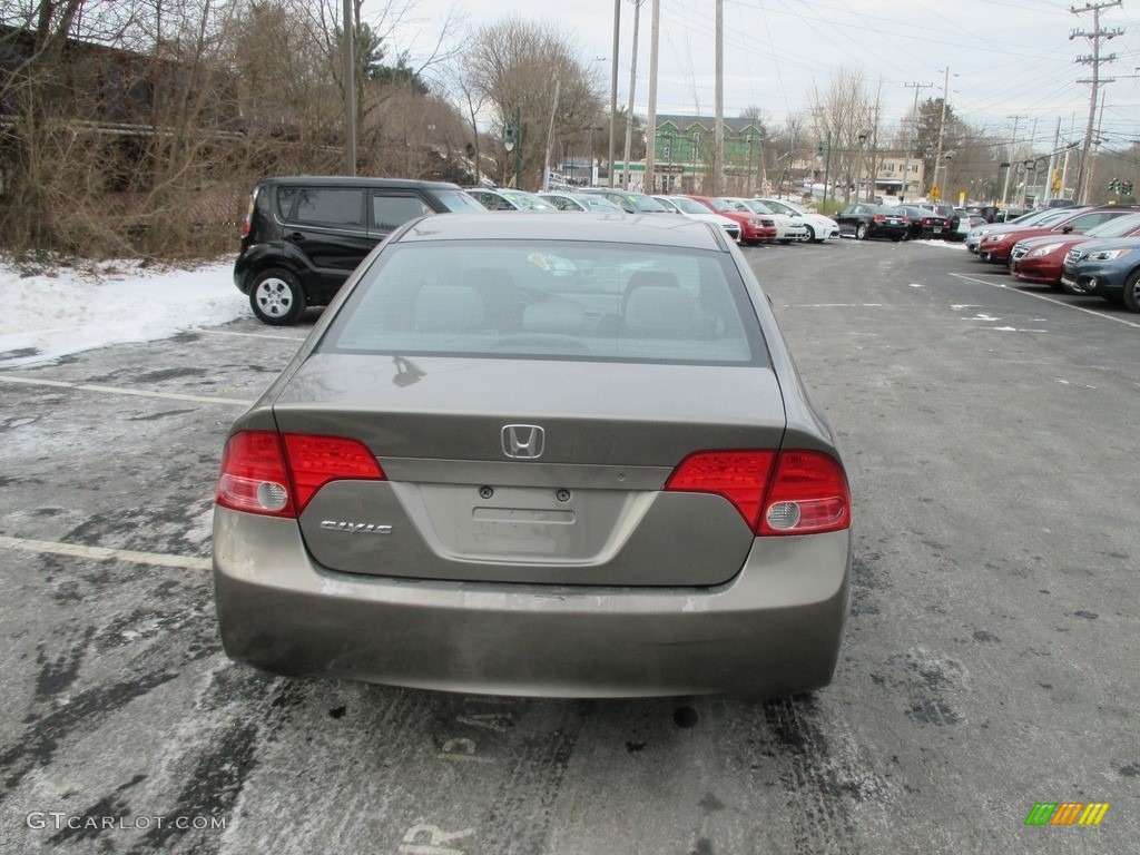 2008 Civic LX Sedan - Borrego Beige Metallic / Gray photo #7