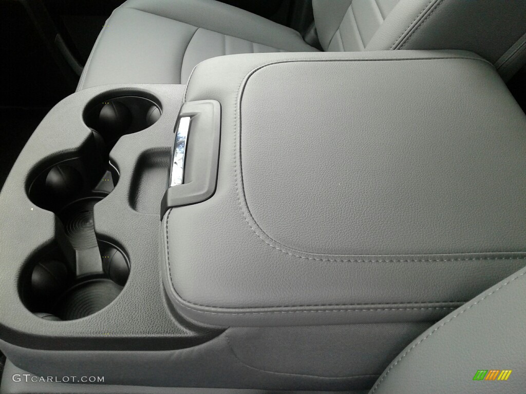 2018 1500 Tradesman Quad Cab - Bright White / Black/Diesel Gray photo #19