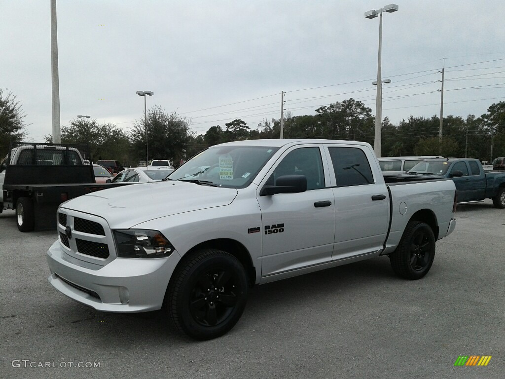 2018 1500 Express Crew Cab 4x4 - Bright Silver Metallic / Black/Diesel Gray photo #1