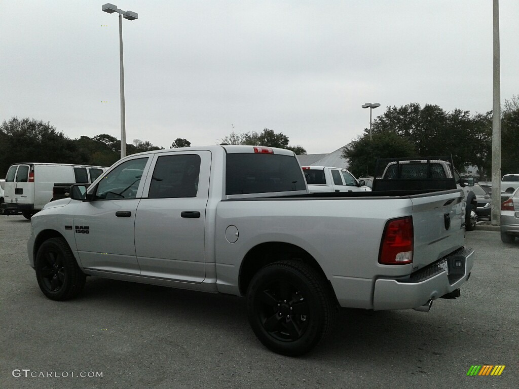 2018 1500 Express Crew Cab 4x4 - Bright Silver Metallic / Black/Diesel Gray photo #3
