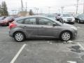 Sterling Grey Metallic - Focus SE 5-Door Photo No. 5